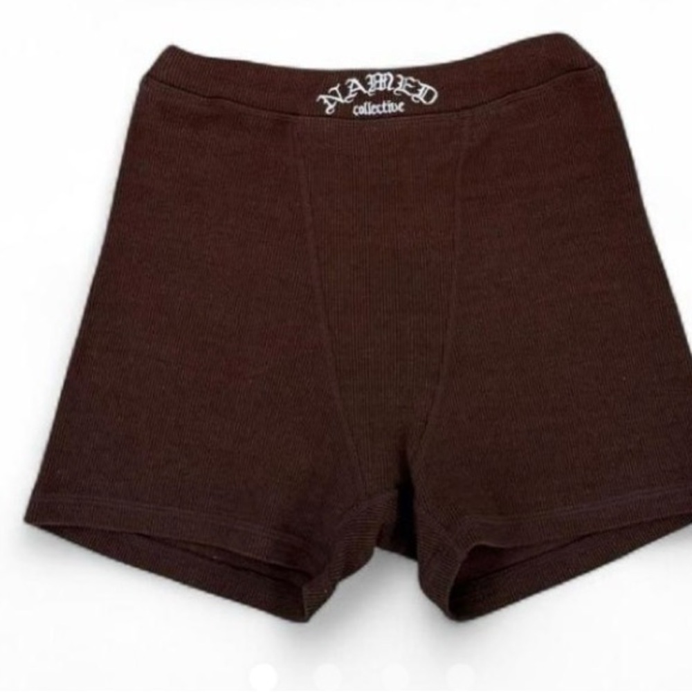 NAMED Collective Old English Ribbed Shorts in Chocolate, size S (Brown Shorts)